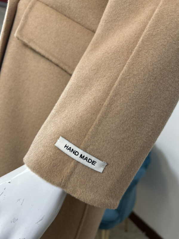 cappotto doppiopetto dal taglio oversize 003| cammello