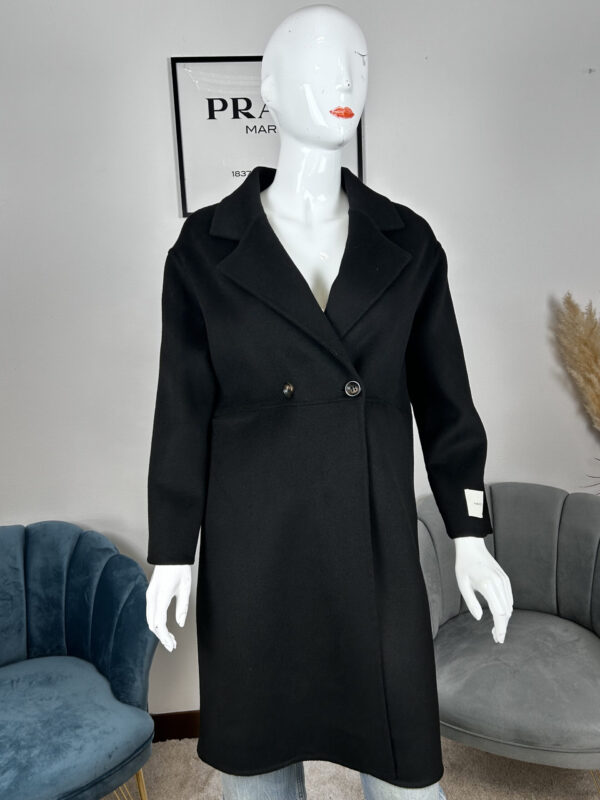 cappotto doppiopetto dal taglio oversize 002 | nero
