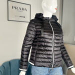 Piumino leggero da donna nero