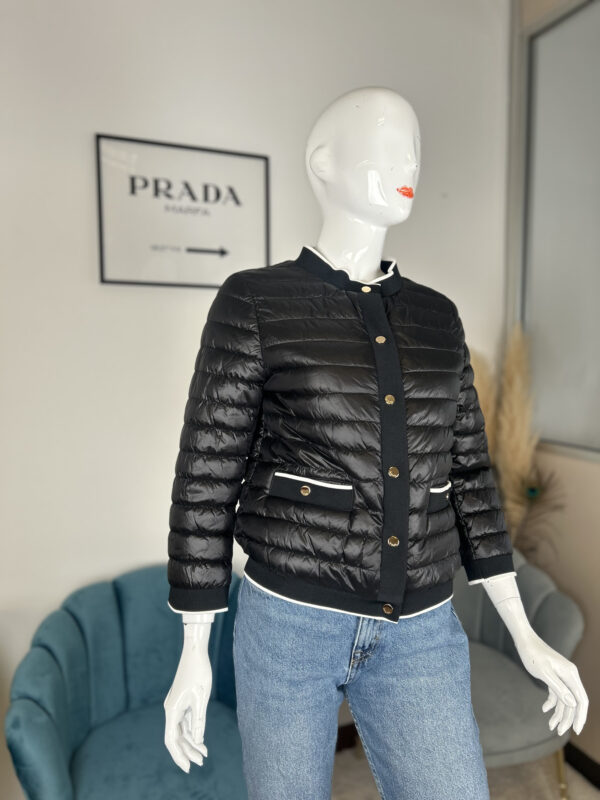 Piumino leggero da donna nero