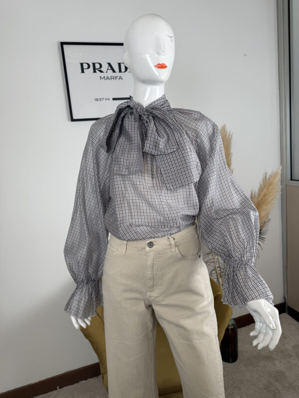 Camicia a quadretti con maxi fiocco Nhebyná