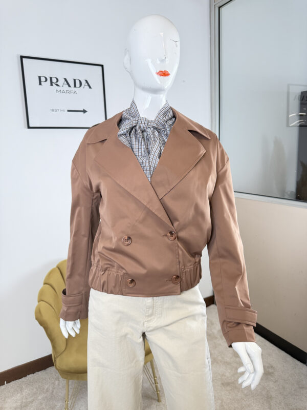 Trench corto doppiopetto Nhebyná Trench corto doppiopetto Nhebyná