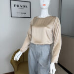 Maglia a maniche lunghe con finish satinato Nhebyná