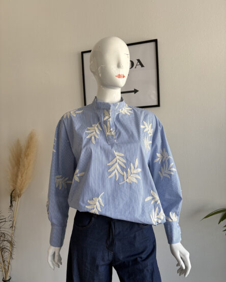 Blusa a righe con ricami | Lola Shop